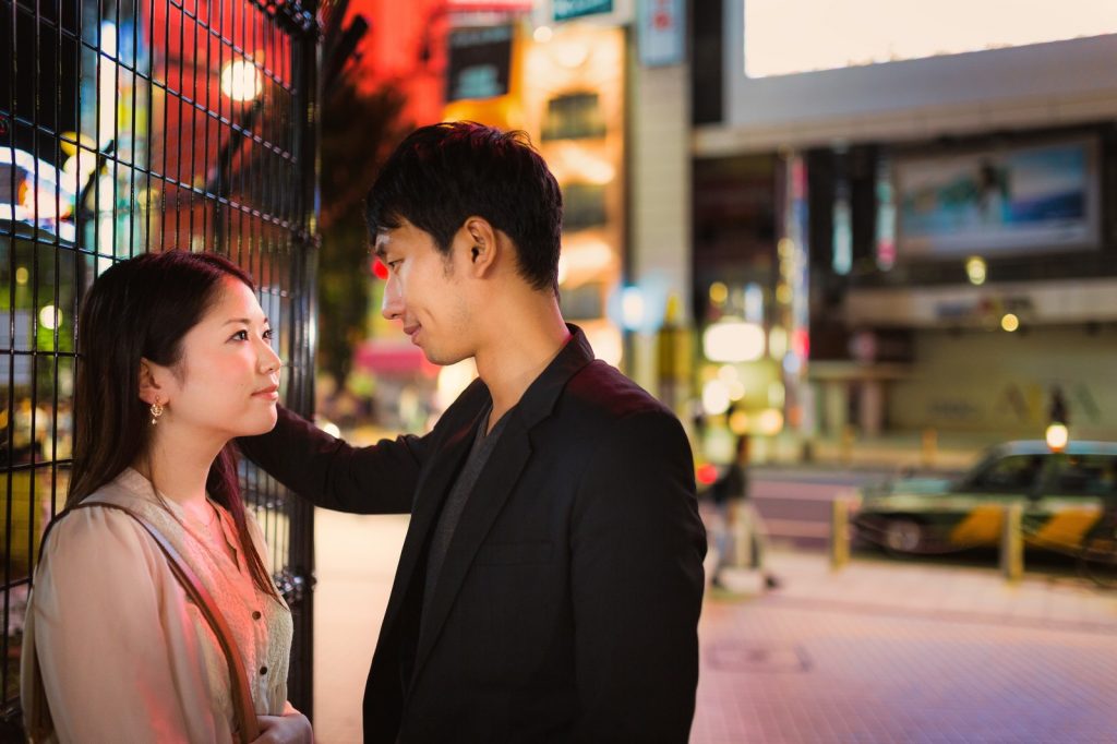 女を落とすコツは「かけ引き」なのか？ウザいだけ？