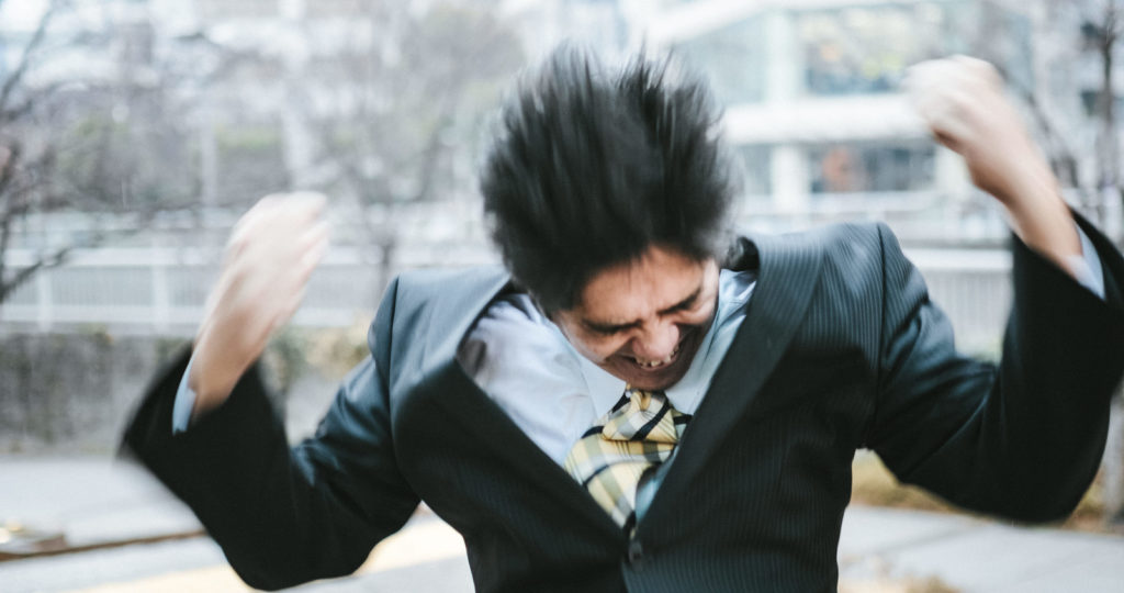 彼女にフラれた社会人男性に告ぐ。愛の裏切り者は今すぐ”抹消”せよ